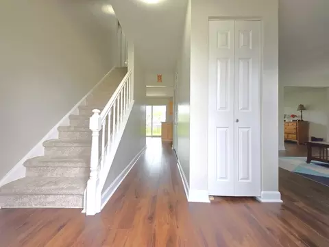 Entry Way - 1750 Ridgewood Ln, Hoffman Estates, IL 60192 photo 1 of 1