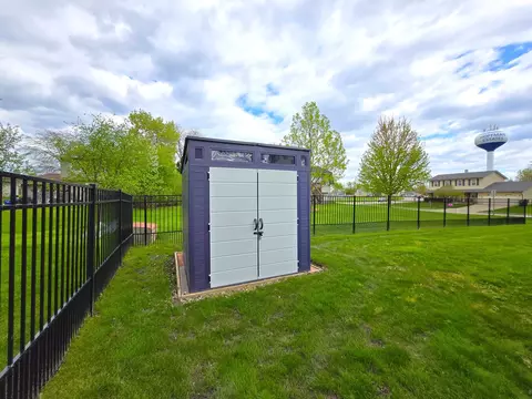 Other - 1750 Ridgewood Ln, Hoffman Estates, IL 60192 photo 4 of 6