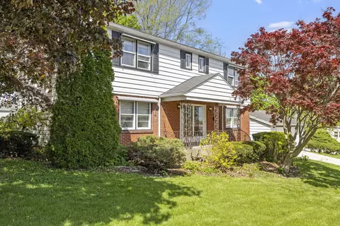 428 Julia St, Lemont, IL 60439