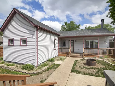 205 W 5th St, Aroma Park, IL 60910