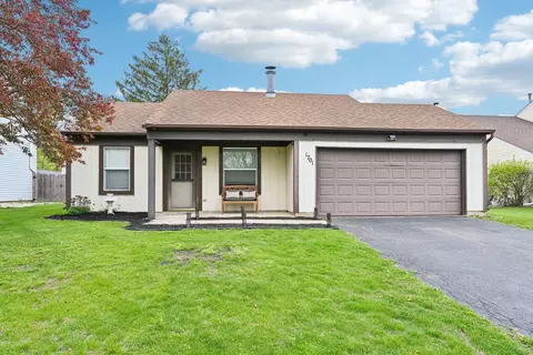 1701 Wausau Ln, Gurnee, IL 60031