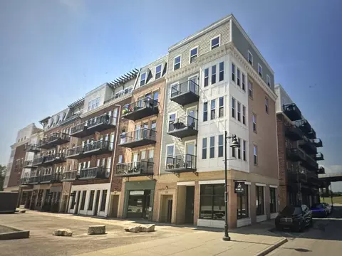 348 River St #3405, Lemont, IL 60439