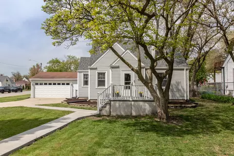 100 N Caryl Ave, Northlake, IL 60164