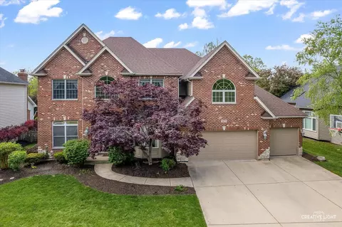 3435 Redwing Dr, Naperville, IL 60564
