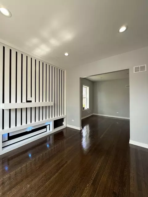 Living - Undisclosed, Chicago, IL 60644 photo 2 of 6