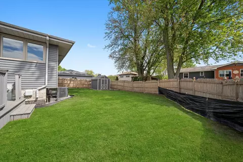 Exterior - 5125 148th Ct, Midlothian, IL 60445 photo 3 of 5