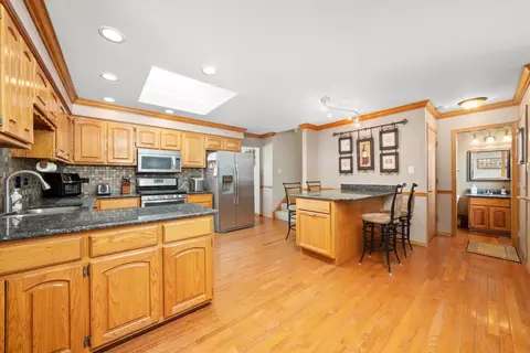 Kitchen - 5125 148th Ct, Midlothian, IL 60445 photo 1 of 2