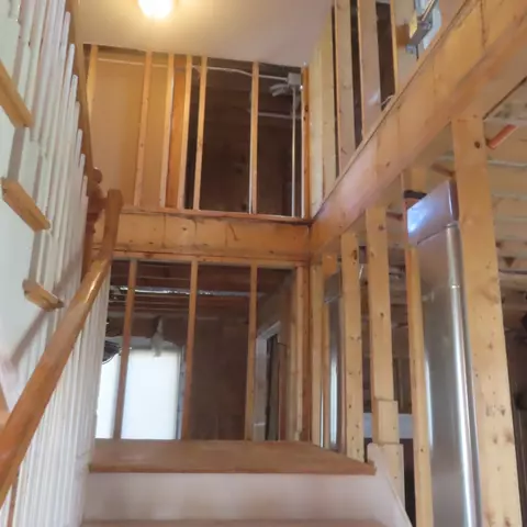 Entry Way - 5904 Burr Oak Ave, Berkeley, IL 60163 photo 1 of 1