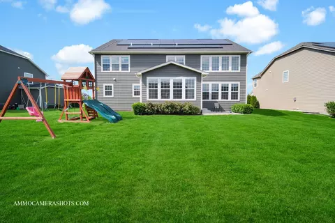 Exterior - 4324 Conifer Rd, Naperville, IL 60564 photo 4 of 5