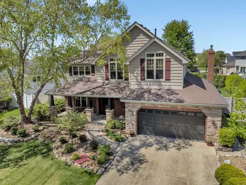1085 Sweetwater Trl, New Lenox, IL 60451