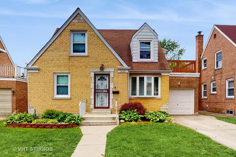 3033 Dora St, Franklin Park, IL 60131
