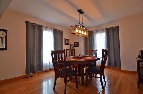 Dining - 3542 E 2089th Rd, Serena, IL 60549 photo 3 of 3