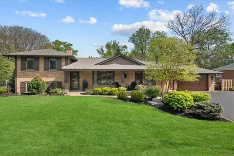 208 North Pkwy, Prospect Heights, IL 60070