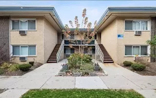 135 S Kenilworth Ave #8, Oak Park, IL 60302