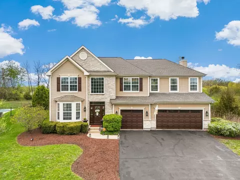 427 Cyprus Cir, Lake Villa, IL 60046