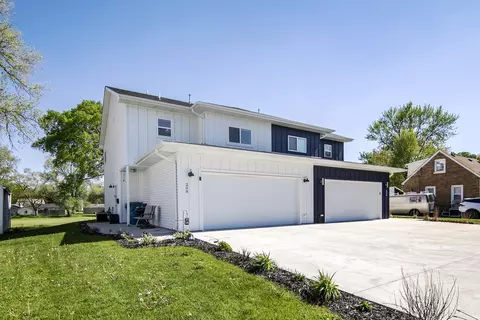 208 W River St, Bourbonnais, IL 60914