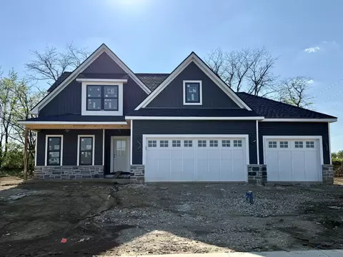 1117 Briarwood Ln, Mahomet, IL 61853