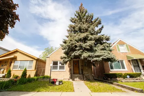 9816 S Forest Ave, Chicago, IL 60628