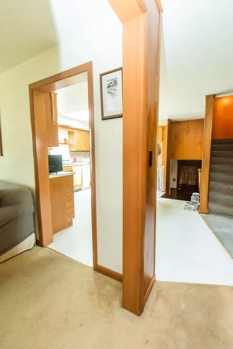 Entry Way - 1807 3rd Ave, Sterling, IL 61081 photo 3 of 3