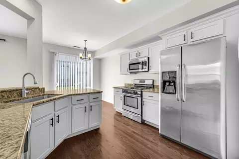 24851 Franklin Ln, Plainfield, IL 60585 photo 9