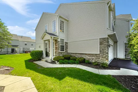 24851 Franklin Ln, Plainfield, IL 60585 photo 3