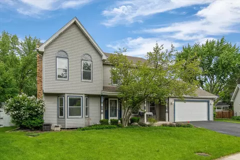 1545 London Ct, Naperville, IL 60563