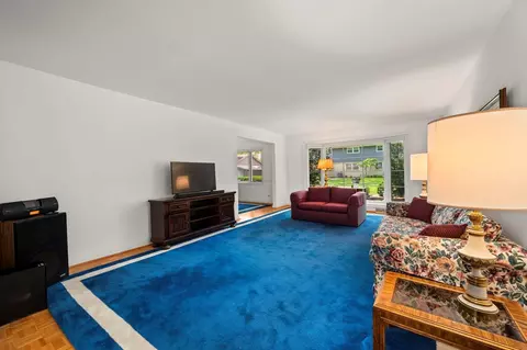 1612 Gamon Rd, Wheaton, IL 60189 photo 7