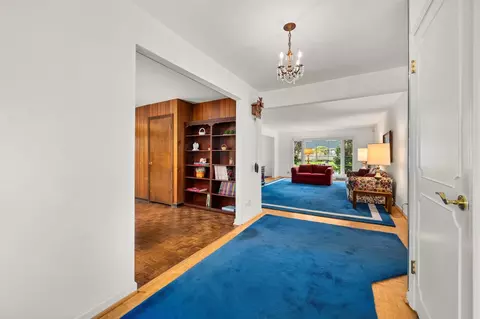 1612 Gamon Rd, Wheaton, IL 60189 photo 5