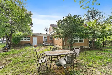 Exterior - 616 Kirk Ave, Elgin, IL 60120 photo 7 of 8
