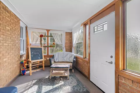 Exterior - 616 Kirk Ave, Elgin, IL 60120 photo 3 of 8