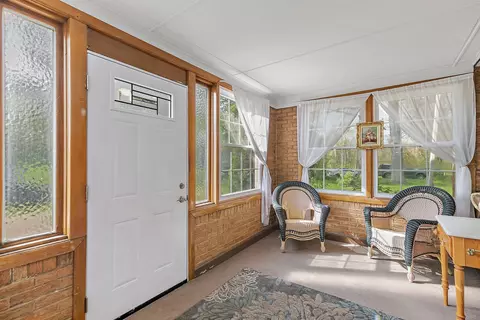 Exterior - 616 Kirk Ave, Elgin, IL 60120 photo 4 of 8