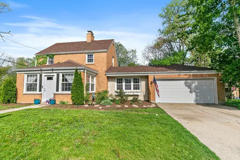Exterior - 616 Kirk Ave, Elgin, IL 60120 photo 2 of 8