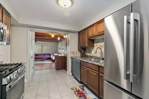 Kitchen - 616 Kirk Ave, Elgin, IL 60120 photo 1 of 3