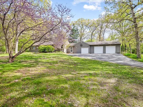 7785 Prairie Hill Rd, South Beloit, IL 61080