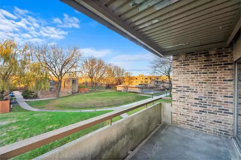 Exterior - 1926 Prairie Sq #234, Schaumburg, IL 60173 photo 1 of 6