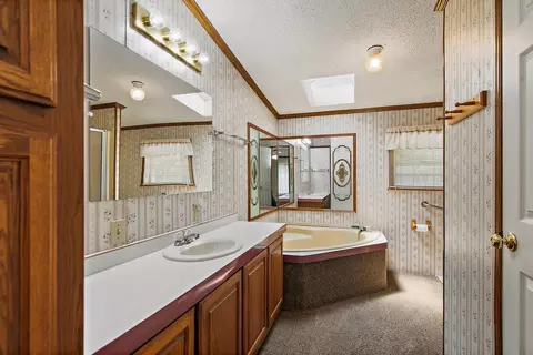 8566 Fig Tree Ln, Roscoe, IL 61073 photo 7