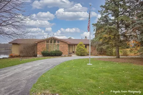 33525 N Christa Dr, Ingleside, IL 60041