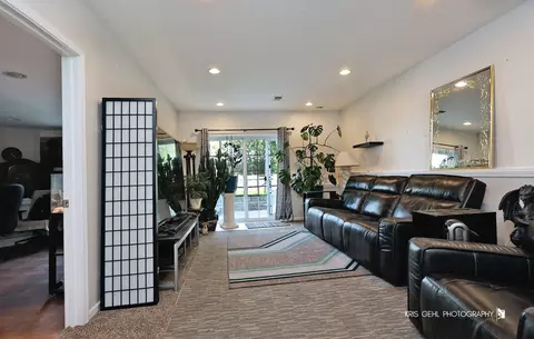 Living - 1204 Capri Ter, Mchenry, IL 60050 photo 2 of 2