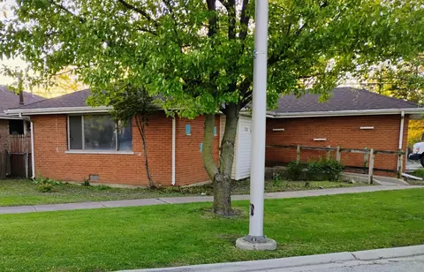5220 State Rd, Burbank, IL 60459 photo 2