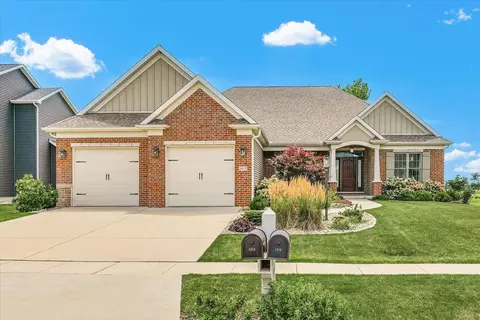 1613 Kassen Ave, Mahomet, IL 61853