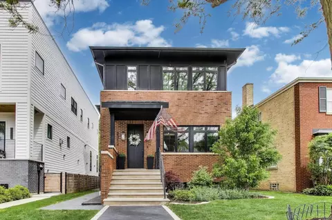2312 W Hutchinson St, Chicago, IL 60618