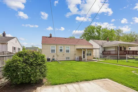 Exterior - 3104 Sangamon St, Steger, IL 60475 photo 2 of 4