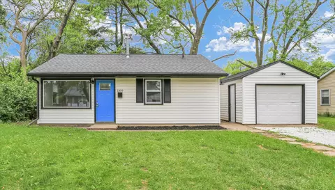 1309 Hedge Rd, Champaign, IL 61821