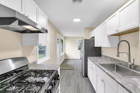 1309 Hedge Rd, Champaign, IL 61821 photo 10
