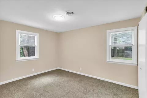 1309 Hedge Rd, Champaign, IL 61821 photo 12