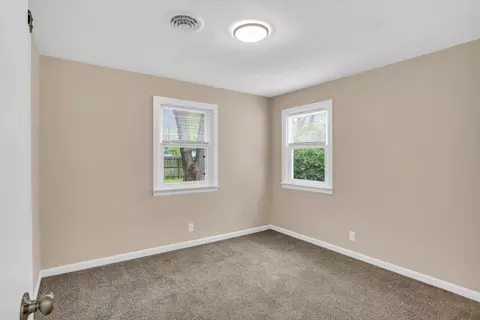 1309 Hedge Rd, Champaign, IL 61821 photo 14