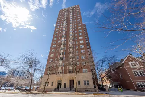 5000 S Cornell Ave #21B, Chicago, IL 60615