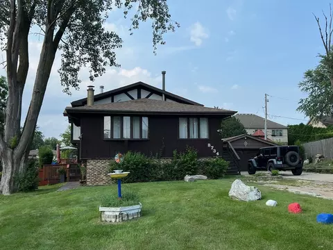 8734 W 99th St, Palos Hills, IL 60465