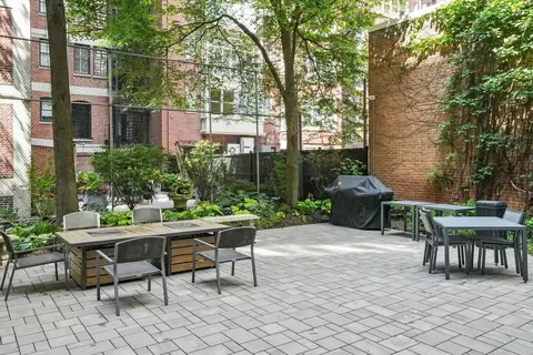 Exterior - 232 E Walton Pl #3W, Chicago, IL 60611 photo 6 of 6