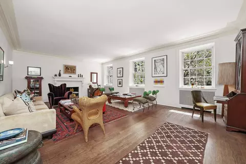 Living - 232 E Walton Pl #3W, Chicago, IL 60611 photo 1 of 14